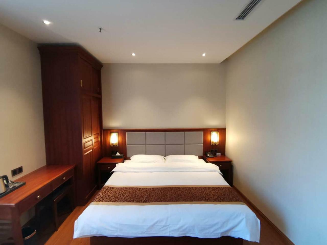 Beijing Gongmei Blue Peacock Business Hotel Eksteriør bilde