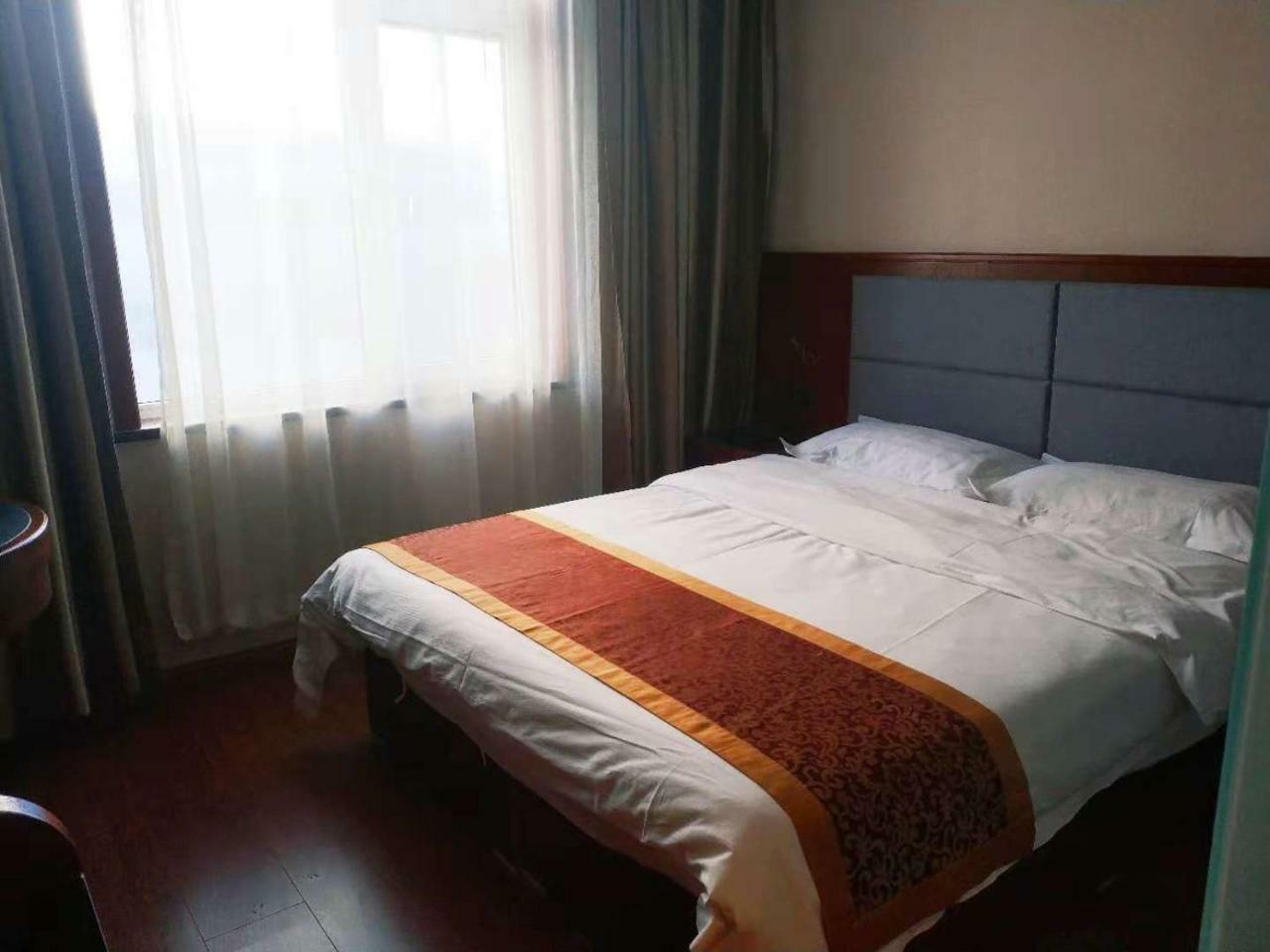 Beijing Gongmei Blue Peacock Business Hotel Eksteriør bilde